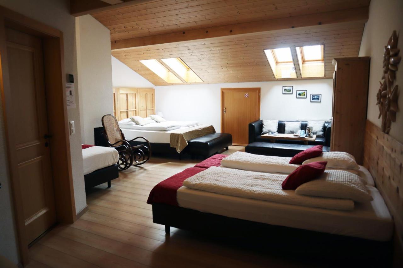 Gruyere Rooms Грюєр Екстер'єр фото