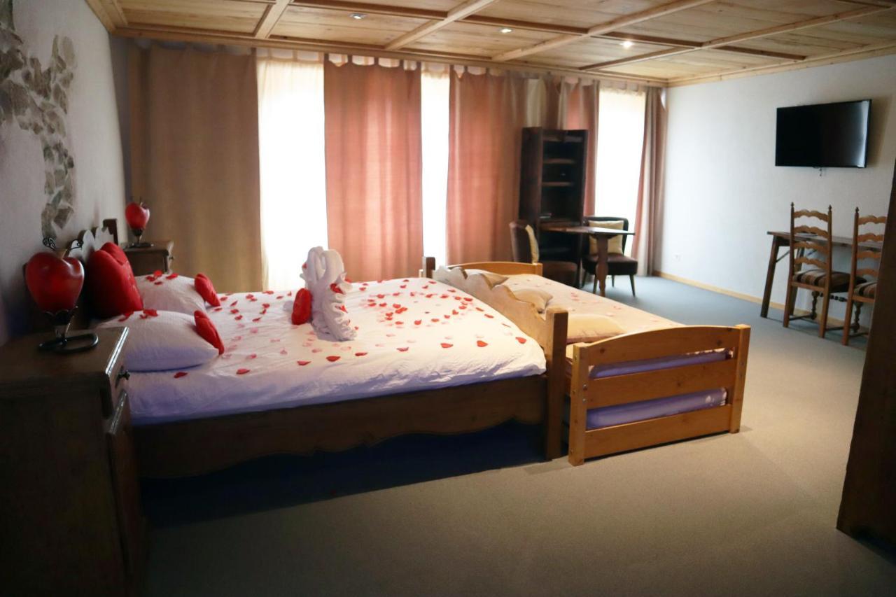 Gruyere Rooms Грюєр Екстер'єр фото
