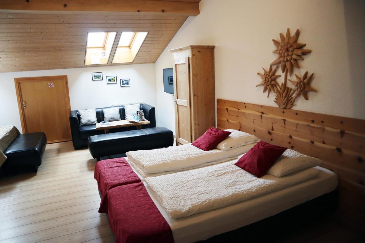 Gruyere Rooms Грюєр Екстер'єр фото