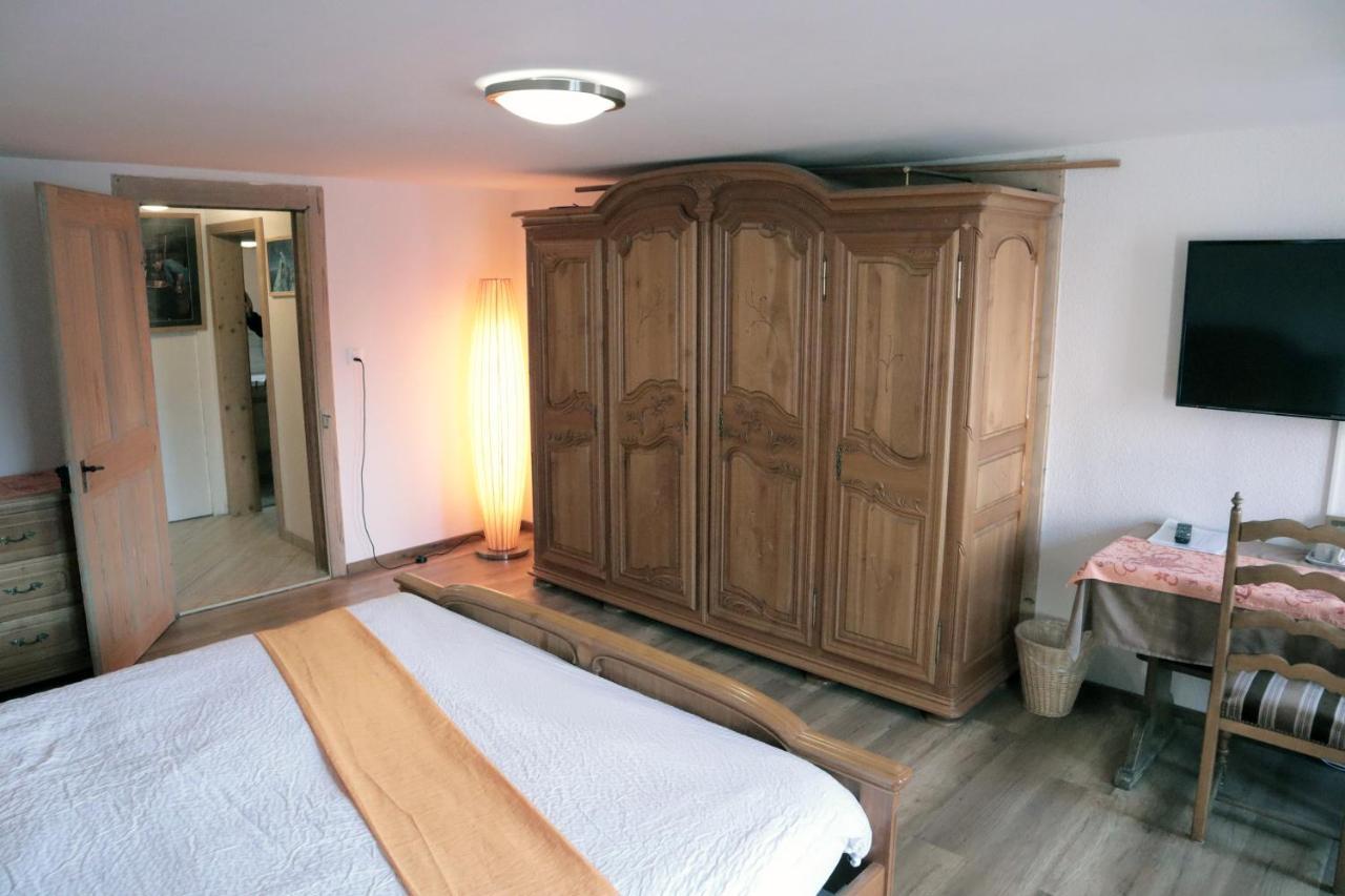 Gruyere Rooms Грюєр Екстер'єр фото