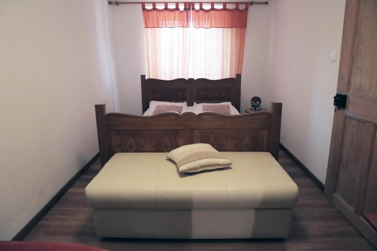 Gruyere Rooms Грюєр Екстер'єр фото